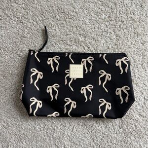 Tender Love & Carry Black Toiletry Bag with Cream Bow Design